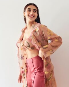 Divyansha Kaushik Instagram - A lil tb💕🐷🌸🍓🎀

Shot by @mourya 
Styled by @stylebykayal 
Hmua @kaushikanu