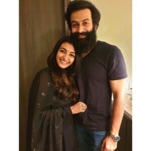 Durga Krishna Instagram - #WhatMoreToAsk. It’s all about yesterday night💃🏻
I was so humbled to spend a private dinner party with my super host lalettan @mohanlal , his best and favourite neighbour & my career best hero Rajuettan @therealprithvi and my sweeet friends @leo_lishoy @saanthim @chandhunadhg7 Amira♥️
Love you guys.. 🥰🤗
@paris_de_boutique Thank you so much for this beautiful simple Black Anarkali🖤