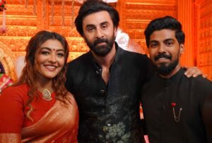 Durga Krishna Instagram - Had a wonderful Navarathri Night with Kalyan Family @kalyanjewellers_official 
And I’m so glad to meet @silambarasantrofficial @iamvikramprabhu @arunvijayno1 @therealprithvi @actormaddy #Nagarjuna sir, #Prabhu sir, #Ranbir sir

#kalyannavarathri 

Make up : @vikas.vks.makeupartist 
Hair : @nikhil_vks 
Styling : @sanliya_sabu 
Saree draping : @sindhu_valsan 
Costume: @khajuraho_boutique_ 
Jewellery: @dcjewellers.official