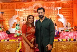 Durga Krishna Instagram - Had a wonderful Navarathri Night with Kalyan Family @kalyanjewellers_official 
And I’m so glad to meet @silambarasantrofficial @iamvikramprabhu @arunvijayno1 @therealprithvi @actormaddy #Nagarjuna sir, #Prabhu sir, #Ranbir sir

#kalyannavarathri 

Make up : @vikas.vks.makeupartist 
Hair : @nikhil_vks 
Styling : @sanliya_sabu 
Saree draping : @sindhu_valsan 
Costume: @khajuraho_boutique_ 
Jewellery: @dcjewellers.official