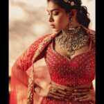 Dushara Vijayan Instagram - Shot by : @photonimage_by_daran Assistance : @arul.cool Outfit : @studio149 Makeup : @renuka_mua Jewellery : @nacjewellers Hairstylist : @puii_c_ammy @syla_hair_extensions Location assistance : @prasanthpowar #photography #indianwomen #traditionalwear #vintage #reels #traditional #antiquejewelry #antiques #indiangirls #grainisgood #raw