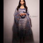 Dushara Vijayan Instagram - Shot by : @sri6venkat Jewellery : @nacjewellers Hairstylist : @puii_c_ammy Outfit : @studio149 Assistance : @prasanthpowar @pradeepbujji23 Location : @studiovibes.in #kazhuvethimoorkkan promotions