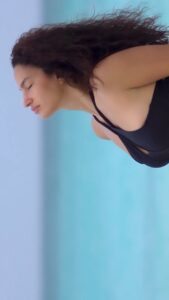 Elena Roxana Maria Fernandes Instagram - Flip to see a day at @vashafarudive.maldives @tinyislandmv @ajufaan_photography #maldives #swimwearshoot #bikinibody #happyplace #ocean #swim #bodypositive #reels #instareels #reelitfeelit #reelkarofeelkaro