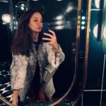 Elena Roxana Maria Fernandes Instagram - Pose and pout! . . . 🧥 @helenyarmak 👗 @dvf 👜 @bulgari 💎 @pats_vintagejewelry . #pose #pout #mirror #selfie #dress #outfit #ootd #outfitoftheday #fashion #style #glam #glow #shine #fashionandstyle #beauty