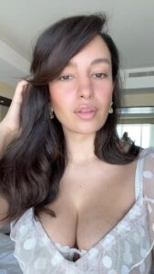 Elena Roxana Maria Fernandes Instagram - Slay everyday! . . . . #slay #everyday #transitions #goldenmakeup #naturalglow #whitedress #reelitfeelit #instareels #reelkarofeelkaro #trends #outfit #ootd #fashion #style #outfitoftheday
