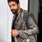 Farhan Akhtar Instagram - What a pleasure it was to be part of the opening of Mumbai’s biggest and grandest cultural centre, the @nmacc.india Congratulations to Nita Ambani and the Ambani family on creating a gold standard space for art and culture to be showcased. Also a huge shout out to the curators and creators of the incredible ‘India in fashion’ exhibit. Stunning work. And finally thank you @divyakdsouza @urvashikaur @aprajitatoorofficial @fusionandfashion07 @swapnil_pathare for putting together my look for the evening. ♥️ Images by @asusualunusual