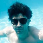 Farhan Akhtar Instagram - ☀️⛱️😎 #keepcool #summer #pool