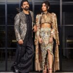 Farhan Akhtar Instagram - What a pleasure it was to be part of the opening of Mumbai’s biggest and grandest cultural centre, the @nmacc.india Congratulations to Nita Ambani and the Ambani family on creating a gold standard space for art and culture to be showcased. Also a huge shout out to the curators and creators of the incredible ‘India in fashion’ exhibit. Stunning work. And finally thank you @divyakdsouza @urvashikaur @aprajitatoorofficial @fusionandfashion07 @swapnil_pathare for putting together my look for the evening. ♥️ Images by @asusualunusual