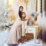 Faria Abdullah Instagram - @shreyansdungarwal is one of the finest artists I have worked with. Grateful to be friends with such beautiful people. For @teach_for_change with Shaadi by Marriott Presented by @theantoraofficial Powered by @ftvsalon.banjarahills.hyd Co powered by @argentumartshyderabad Outfits: @varunchakkilam Jewellery: @hiyajewellers Footwear: @rapport_shoes Makeup: @styliciousbysam Styled by @officialanahita Photography: @shreyansdungarwal Co hosted by @westinhyderabad Sponsored by @aryanajevents Ground Transport: @mercedesbenzsilverstar Decor: @minttusarna #teachforchange2023 #shaadibymarriott