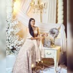 Faria Abdullah Instagram - @shreyansdungarwal is one of the finest artists I have worked with. Grateful to be friends with such beautiful people. For @teach_for_change with Shaadi by Marriott Presented by @theantoraofficial Powered by @ftvsalon.banjarahills.hyd Co powered by @argentumartshyderabad Outfits: @varunchakkilam Jewellery: @hiyajewellers Footwear: @rapport_shoes Makeup: @styliciousbysam Styled by @officialanahita Photography: @shreyansdungarwal Co hosted by @westinhyderabad Sponsored by @aryanajevents Ground Transport: @mercedesbenzsilverstar Decor: @minttusarna #teachforchange2023 #shaadibymarriott
