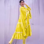 Faria Abdullah Instagram - Agar Anarkali pehni ho and dimaag mai masakali na baj raha ho tho is there even a point? Styled by @officialanahita Outfit: @indishreelabel Earrings: @Xxessories Footwear: @Septembershoes Pics: @v_capturesphotography