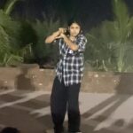 Faria Abdullah Instagram - Never got around to posting the full video. It’s a core memory, this performance. A showcase after a workshop I conducted in Puri. This song has so much longing and love that it’s almost spiritual. I hope you watch it till the end (I dare your attention span, oh child of the internet, disappoint me not😂) Thanks 🦄