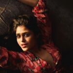 Faria Abdullah Instagram - Tropical woman, make you sweat She bring the energy, You ready, but not yet. A little fickle, a little coy You ask yourself You ask why. How you fell for it You’ll never even know You’ll get one shot Try not to blow 📷 @thariqhussain Assisted by @thewhyldchild