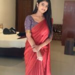 Gabriella Charlton Instagram - Unakkul Naane 🤍 Thanks for the wonderful response for this week’s episodes. Love you all 🫶 Saree & blouse @sdduniqueboutique_97