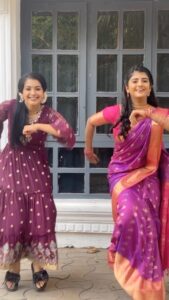 Gabriella Charlton Instagram - Reel from shoot spot after a long time 😄 

Saree and blouse @sdduniqueboutique_97