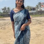 Gabriella Charlton Instagram - Excited for the upcoming episodes of Eeramana Rojave! 😍😍 Saree and blouse by @sdduniqueboutique_97 😍😍