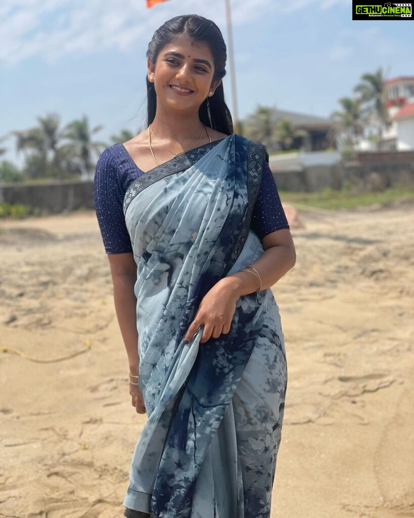 Gabriella Charlton Instagram - Excited for the upcoming episodes of Eeramana Rojave! 😍😍 Saree and blouse by @sdduniqueboutique_97 😍😍