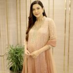 Gauahar Khan Instagram - Throwback to my fully pregnant self at my last shoot b4 I delivered. #specialdays❤️ miss being pregnant. Outfit : @bhumikagrover Styling : @devs213 assisted by @krutikaa_sharma Mumbai, Maharashtra