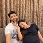 Gauahar Khan Instagram - Hahahahahaha the last shot on his lap ….. my all bearing husband!!! Hahahahaha ♥️ @zaid_darbar #momtobe #husbandandwife #trendingreels #funnyreels Mumbai, Maharashtra