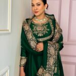 Gauahar Khan Instagram - Ramadan Feels ! #alhamdulillah Outfit : @pinkcitybysarika Jewellery : @anmoljewellers Styling : @devs213 assisted by @krutikaa_sharma #momtobe #green #modestfashion #spreadlove Mumbai, Maharashtra