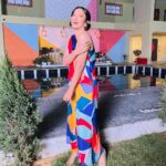 Gauahar Khan Instagram - Color Splash !!!! 💙❤️💛 on #inreallove @netflix_in Outfit: @thedashanddot Jewellery: @rubans.in @oakpinionpr styling : @devs213 assisted by @krutikaa_sharma Delhi, India