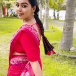 Gayathri Yuvraaj Instagram - 💕💕 @mithrans_boutique VC @pranikadhakshu #reels #instagramreels #💕