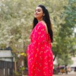 Gayathri Yuvraaj Instagram - True success is all about working towards meaningful goals and dreams. ...💕💕🤗 Customise Sarre & blouse @acchoosfazhionpassion