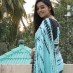 Gayathri Yuvraaj Instagram - The beautiful Sarre & blouse @dharaniofficialpage 📷 @shotby__dan