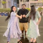 Gayathri Yuvraaj Instagram - sothapal moment ✌️🤣 Fun time with @mokshitha22 @thidiyan 💃💃💃 @joshapp.tamil @officialjoshapp #josjmeinajaa