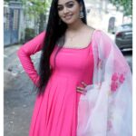 Gayathri Yuvraaj Instagram - Thank you all for the birthday wishes. It really made my day special !!😍 Thank you so much akka @lakshana_designer_studio for this beautiful dress❤️
