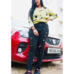 Gayathri Yuvraaj Instagram - I just find myself happy with the simple things. ...#behappy #bepositive #believeinyourself Outfit @the_neska