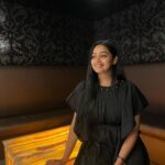 Gayathri Yuvraaj Instagram - 🖤