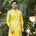 Gourab Roy Choudhary Instagram - Good or bad, habits always deliver results …. ❤️❤️🌈🌈 Wardrobe @bohurupi_santiniketan 📸 Team wiseduck