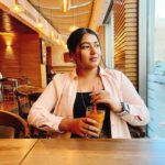 Grace Antony Instagram - Wayfarer 🪩 . . . #traveling #girl #graceantony #food #foodlover #chinese