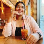 Grace Antony Instagram - Wayfarer 🪩 . . . #traveling #girl #graceantony #food #foodlover #chinese