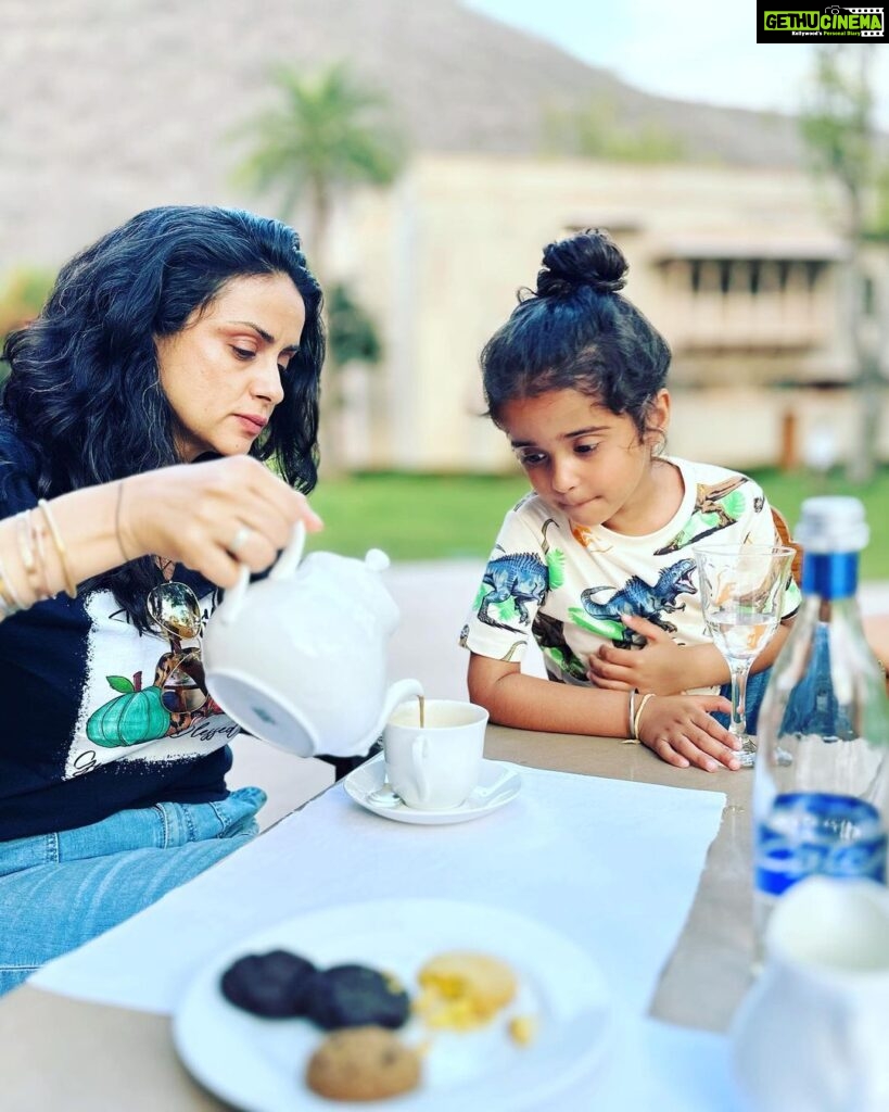 Gul Panag Instagram - A Sunday like Sundays should be. Relaxing . Doing nothing. Lazing by the pool and playing in the pool! Nihal made friends and spent a good part of the day in the pool before heading to the pool in the villa! We had a tough time getting him out for lunch. And then he went right back in. 💁🏻‍♀️ Tea time came with a camel and a visit to the stables to meet the horses. Some croquet and a trip to the vegetable garden. I was happy to see somethings from the garden on my dinner plate.😊 #weekend #weekendvibes @amanbagh #amanbagh #AmanResorts #thespiritofaman Amanbagh