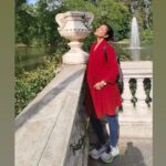 Gulki Joshi Instagram - Dirty shoes, happy soul ! Thankyou @nardaguz for the click ! #madrid #europe #traveling #exploring #grateful #blessed #gulki