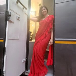 Hamsa Nandini Instagram - On the movie set and feeling like I'm reborn!!! Bringing in my birthday the best way I know... in front of the camera is where I'm most alive. Celebrating tonight with my costars & my movie crew!! Oh.. how I've missed this. Couldn't have been possible without the massive love and support from all of you. Hugs and kisses. Yay! I am back!

#newbeginnings #swanstories