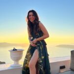Hansika Motwani Instagram - Sunset state of mind 💛