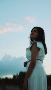 Harika Narayan Instagram - 2022 has been full of gratitude, love, travel, music, healing, growth, opportunities, learning, peace, letting go, forgiveness, acceptance, new beginnings, emotions, mental health, bucket full of memories and experiences to cherish, and much more, LIFE❤️✨️
#thebestof2022 
#grateful
#throwbackthursday