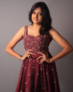 Harika Narayan Instagram - This gorgeous outfit from @tirabynareshraj 
styled by @styledbymounagummadi ❤️
📸 : @babystepstudiohyderabad
