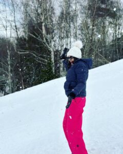 Harika Narayan Instagram - Snow Baby❄️☃️
.
.
.
#myfirstsnow #sweden #natureatitsbest