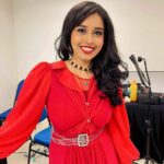 Haripriya Instagram - Hearts of harris 1.0 Dress by @zob.ha ❤️ Dress code by harris sir 🤍 . . . . . . #haripriya #haripriyasinger #heartsofharris #malaysia #paintingthetownred #instafashion Kuala Lumpur, Malaysia