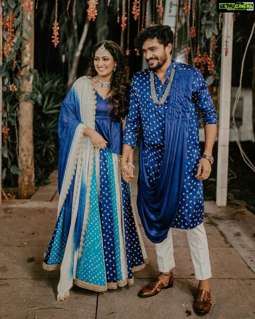 Hariprriya Instagram - 💙💙 Photography - @storiesby.rg Decor - @eventia_mysore Styling: @stilerush_by_varshinijanakiram Bride outfit : @shaanvisdesignerstudio Groom outfit : @uniqa.co.in Bride Jewellery: @aabhushanjewellery1941 Mehendi - @yukta_mehendi_arts_ #simhapriya #vasishtasimha #hariprriya #love #lifepartner #mehendi #blessed