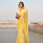 Hebah Patel Instagram - Sareeeee Nari!!! Majorly lately!! 👗: @officialanahita @suta_bombay 👠 : @septembershoes 💄: @makeupbyramakrishna @vijjireddyskht 📸 : @kalyanyasaswi