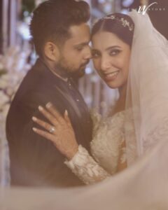 Hussain Dalal Instagram - Happy half anniversary @zeebamiraie ♥️ thank you for marrying me, from the photos it’s evident, tune meri life bana di ! Alhamdolillah!!! #mashaallah #amantobillah 🧿🧿🧿🧿🧿