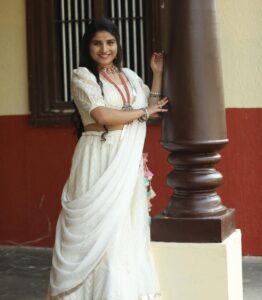 Indravathi Chauhan Instagram - Whenever I feel like I’m looking at most beautiful angel on earth:.🤪😜
And feeling like a princess in new Jewallary, dress❤️🤍…..
Thanks to: @emmadi_silver_jewellery_hyd 
@emmadi_silver_jewellery 
@emmadi_silver_jewellery_usa 
Styling: @kruthikutti 

Phtogrpr: @vikasseegu 
Makeup: @v.satish666 
Hair: @janibasha3676