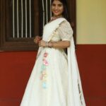 Indravathi Chauhan Instagram - Whenever I feel like I’m looking at most beautiful angel on earth:.🤪😜 And feeling like a princess in new Jewallary, dress❤️🤍….. Thanks to: @emmadi_silver_jewellery_hyd @emmadi_silver_jewellery @emmadi_silver_jewellery_usa Styling: @kruthikutti Phtogrpr: @vikasseegu Makeup: @v.satish666 Hair: @janibasha3676