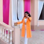 Isha Malviya Instagram - Mar mite tujhpar, bhool gye hum...🤦🏻‍♀️🧡 . #trending #onset #udaariyaan #jassu