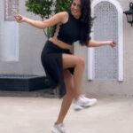 Isha Malviya Instagram - 😉💃 @ifeelking #Baazi #BaaziChallenge #KheliMaineHaiYehBaazi #Biureels #Kingsclan #King #Khwabeeda